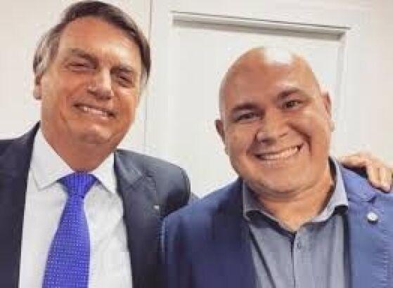 Imprensa credenciada é proibida de acessar sala de Coletiva de Bolsonaro